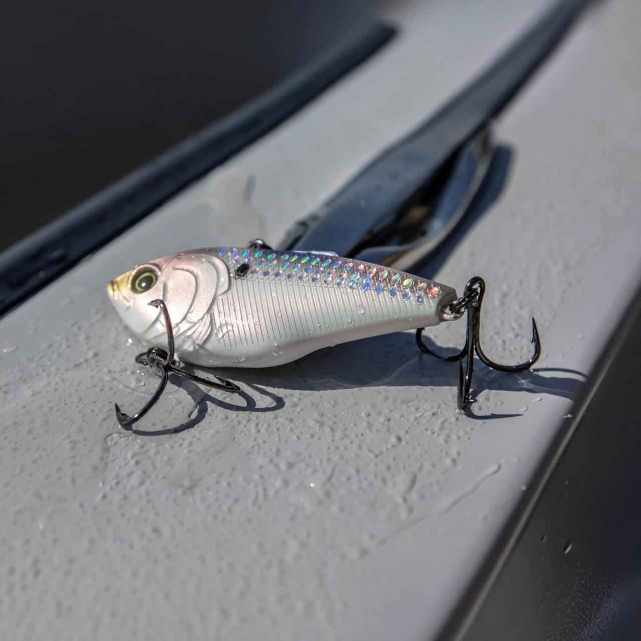 Lipless Crank Bait